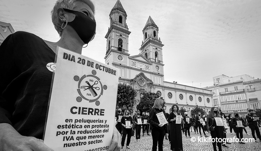 20/10/20  MOVILIZACIÓN DE LOS PROFESIONALES DE LAS PELUQUERÍAS.