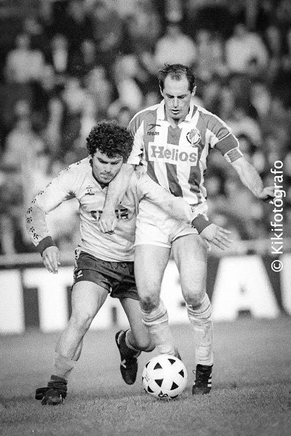 ABRIL1989  DAVID CONTRA GOLIAT